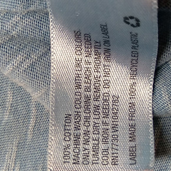 Men's small t 👕 - Picture 2 of 4